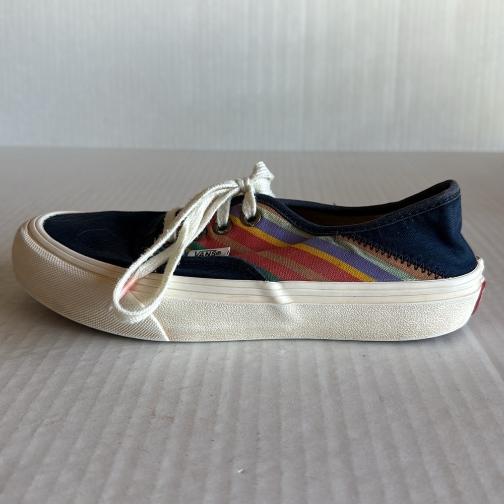 Vans Authentic Retro Stripe Lace Up Sneakers - Picture 5 of 13